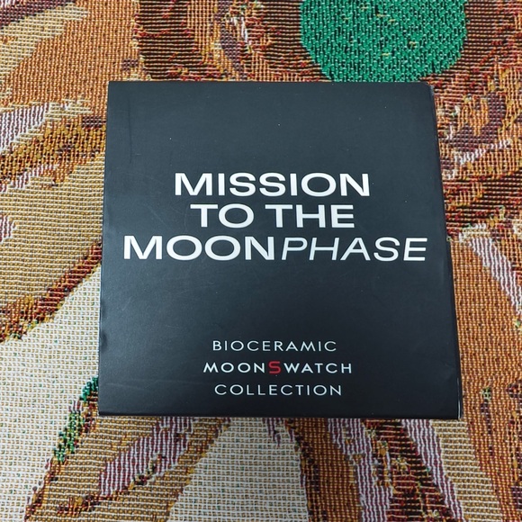 Omega X Swatch Mission To The Moonphase - New Moon Watch - Picture 5 of 5